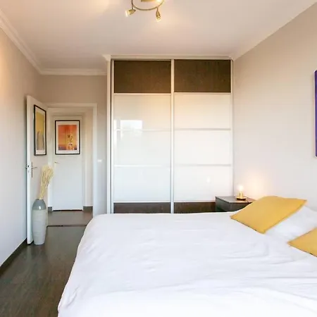Apartment Beautiful Apartment: Sea View, Pool, Parking, Wifi Nizza