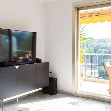 Beautiful Apartment: Sea View, Pool, Parking, Wifi * Nizza