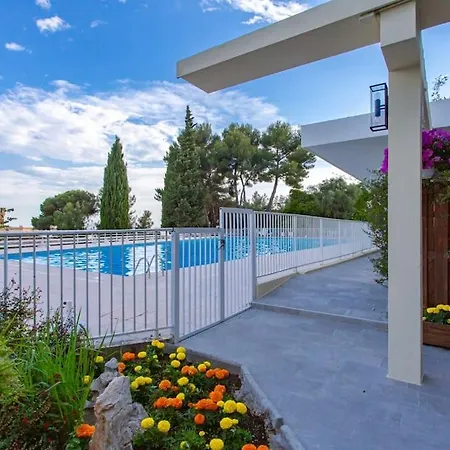 Beautiful Apartment: Sea View, Pool, Parking, Wifi * Nizza