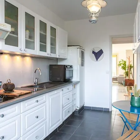 Apartment Beautiful Apartment: Sea View, Pool, Parking, Wifi *