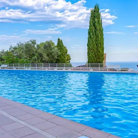 Beautiful Apartment: Sea View, Pool, Parking, Wifi Lägenhet Nice